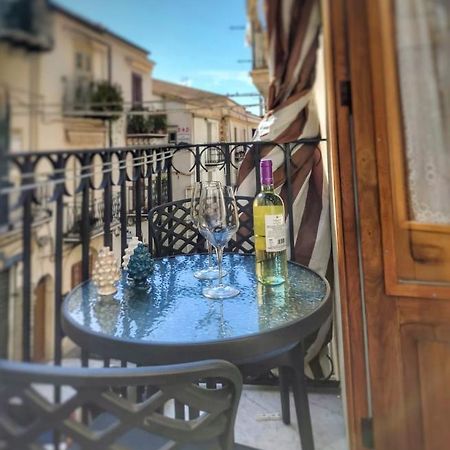 Casa Spinuzza 4 Lägenhet Cefalù Exteriör bild